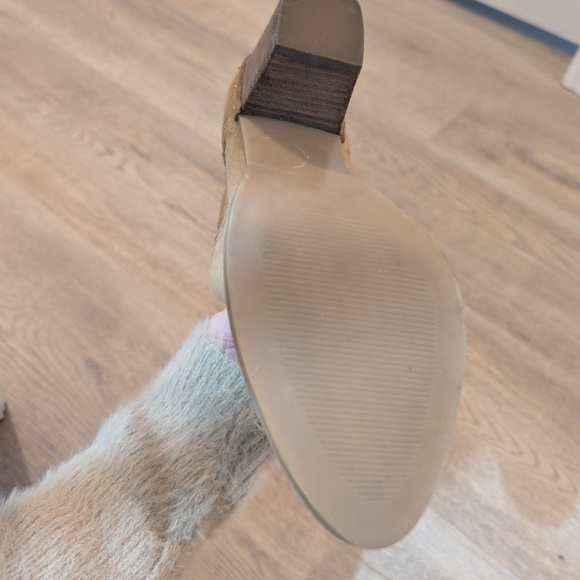 Steve Madden Brown Suede Boots - Picture 8 of 8